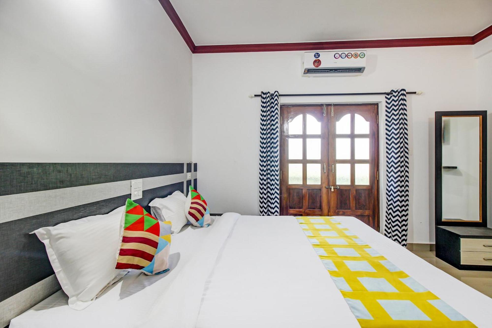 Super Hotel O Pradeep Guest House Near Baga Beach Bagian luar foto