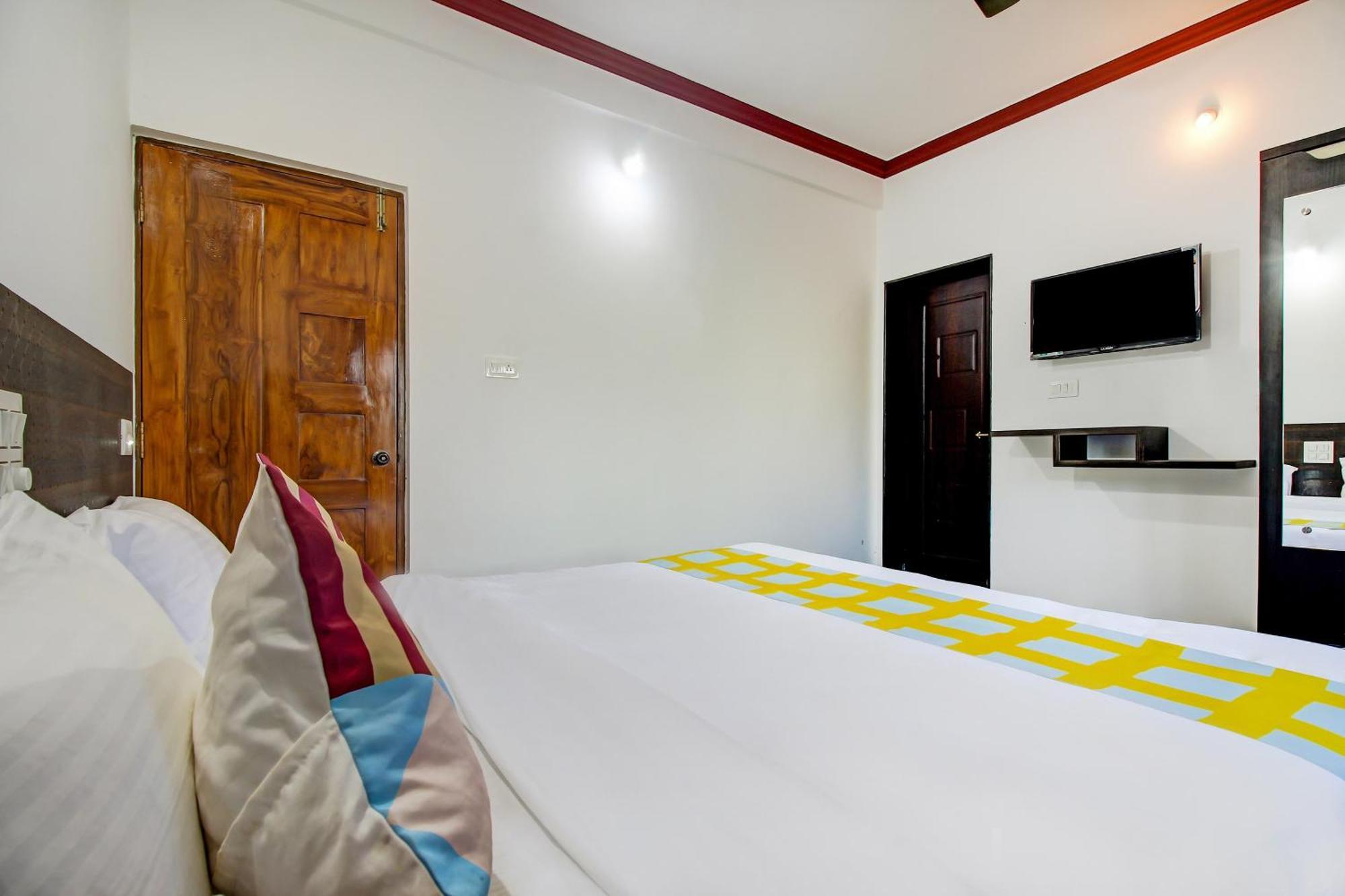 Super Hotel O Pradeep Guest House Near Baga Beach Bagian luar foto